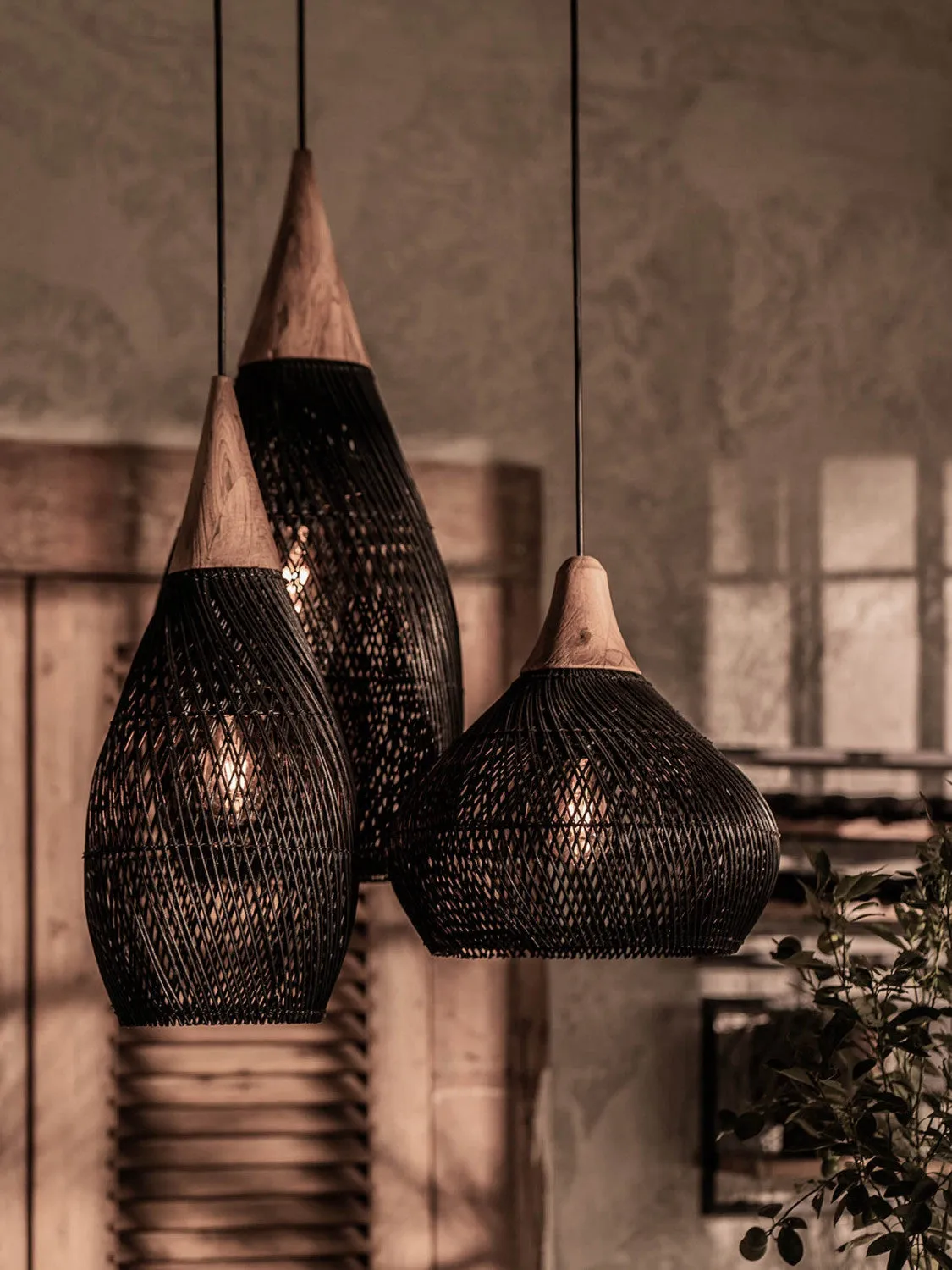 Bayan Horn Pendant Large - Black