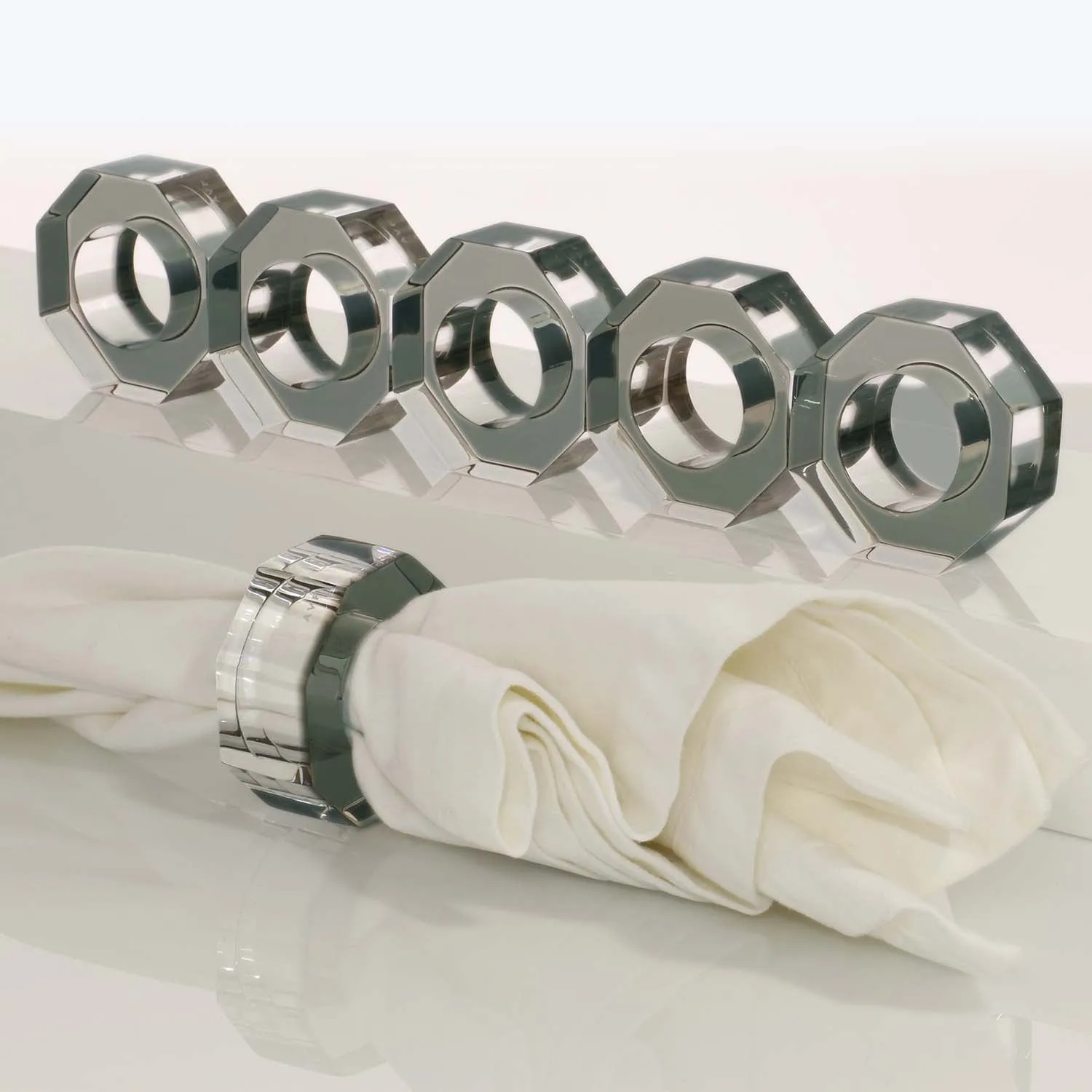 Bolt Dining Ring Set