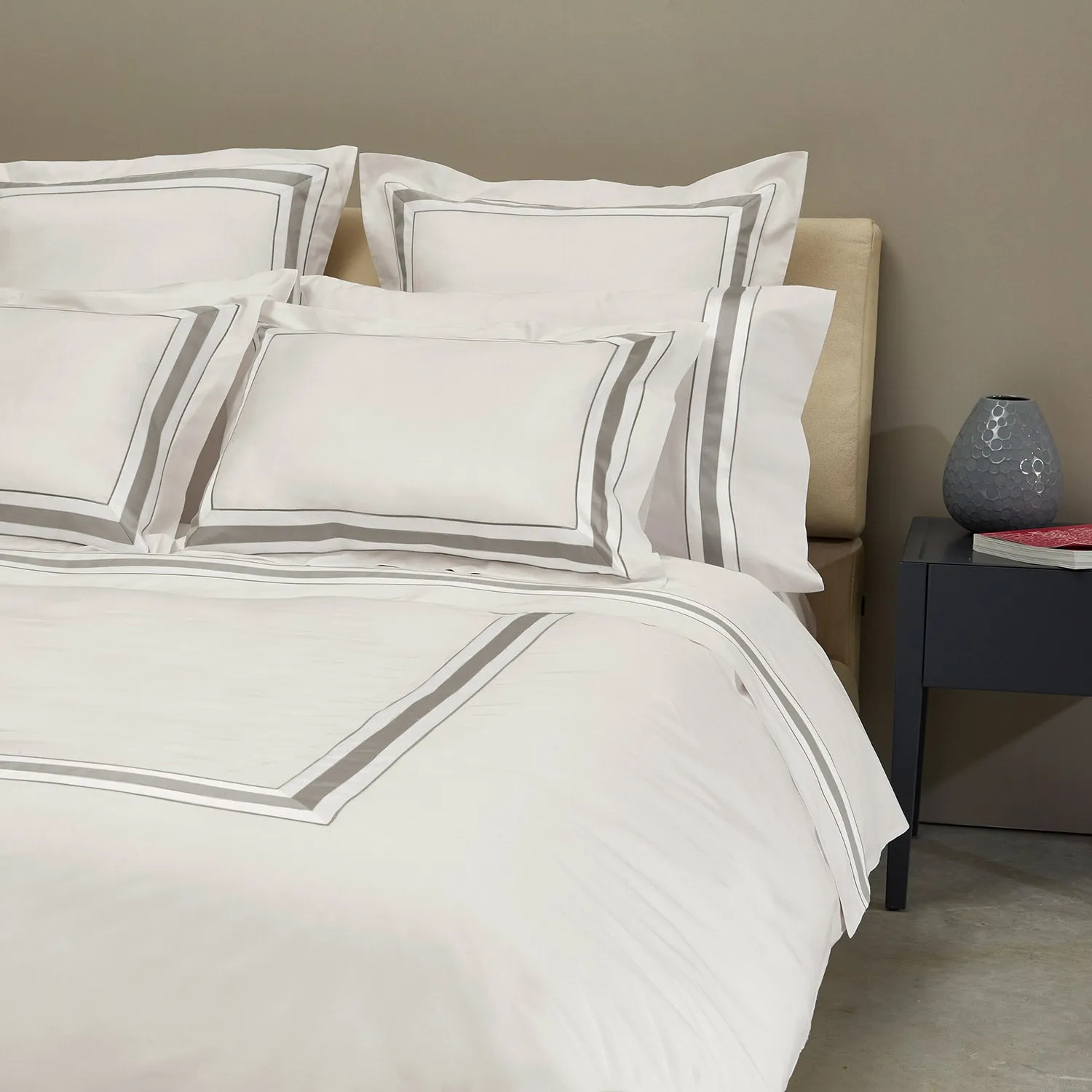 Dimora Duvet & Shams, Pearl/Lead Grey