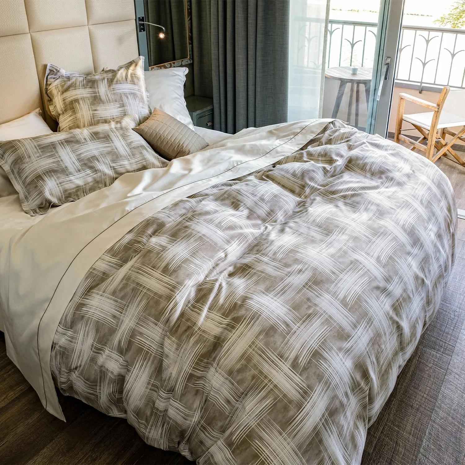 Graffiti Duvet & Shams, Beige
