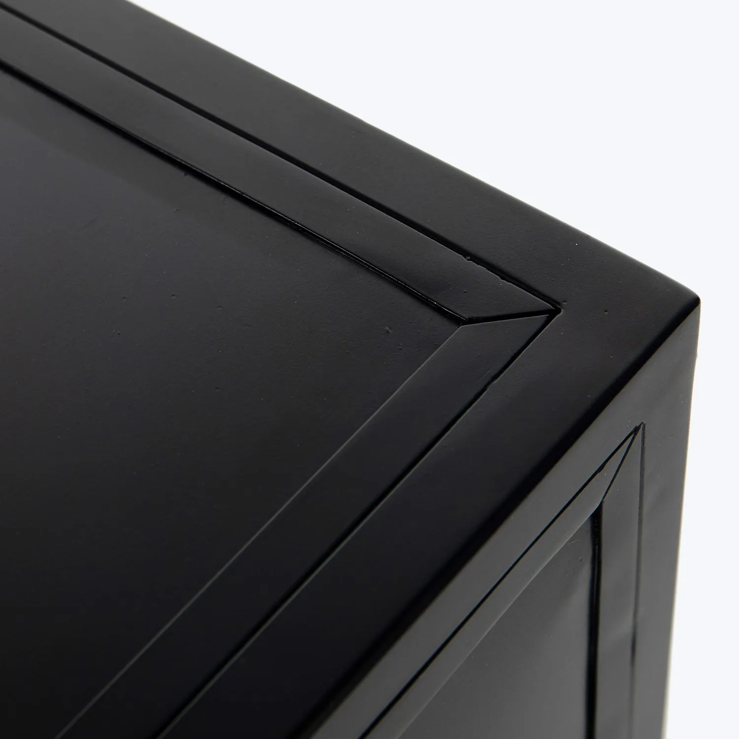 Metal 8-Drawer Dresser
