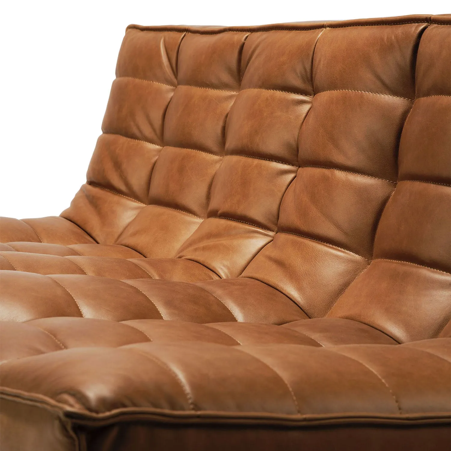 N701 Tufted Loveseat
