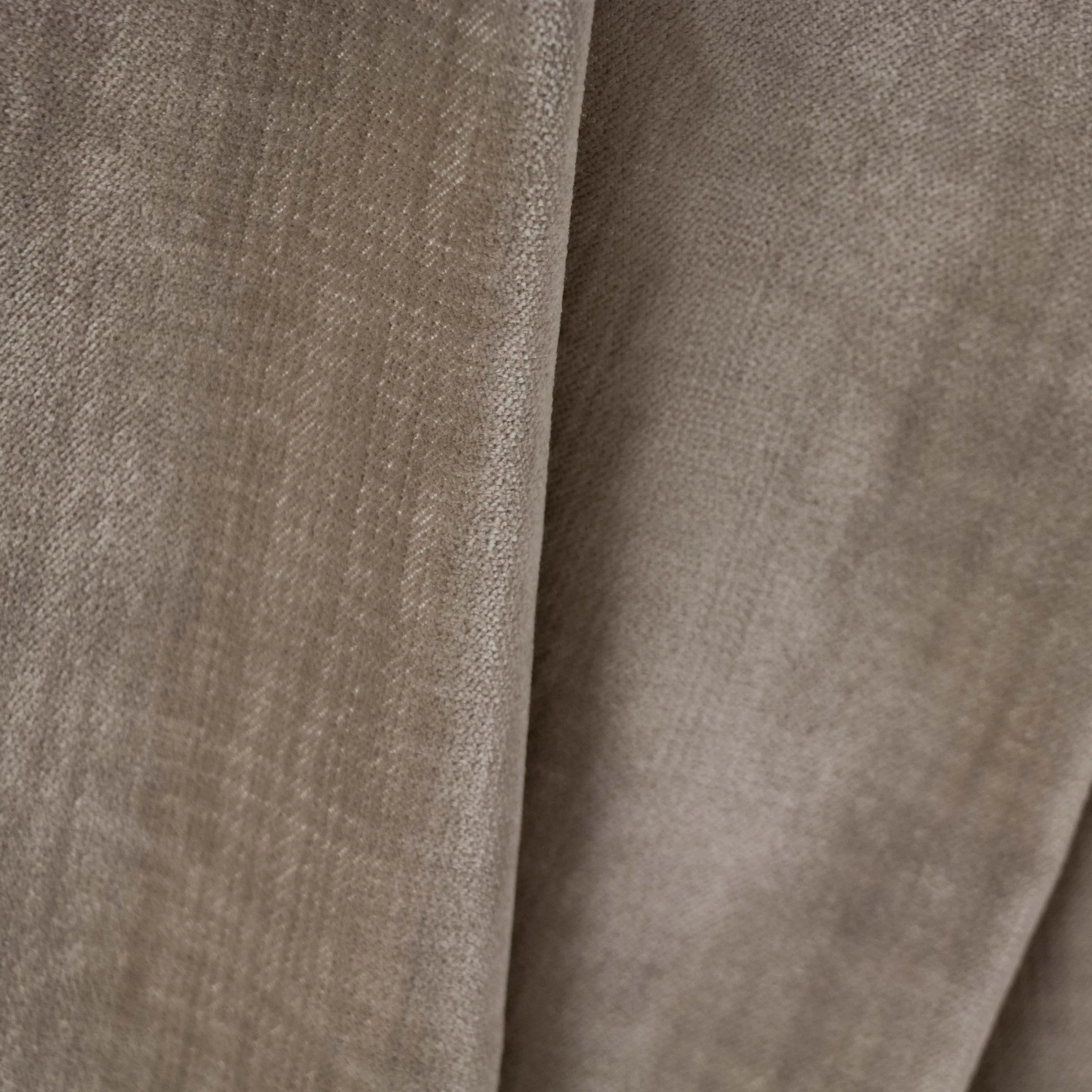 Nia Swivel Chair