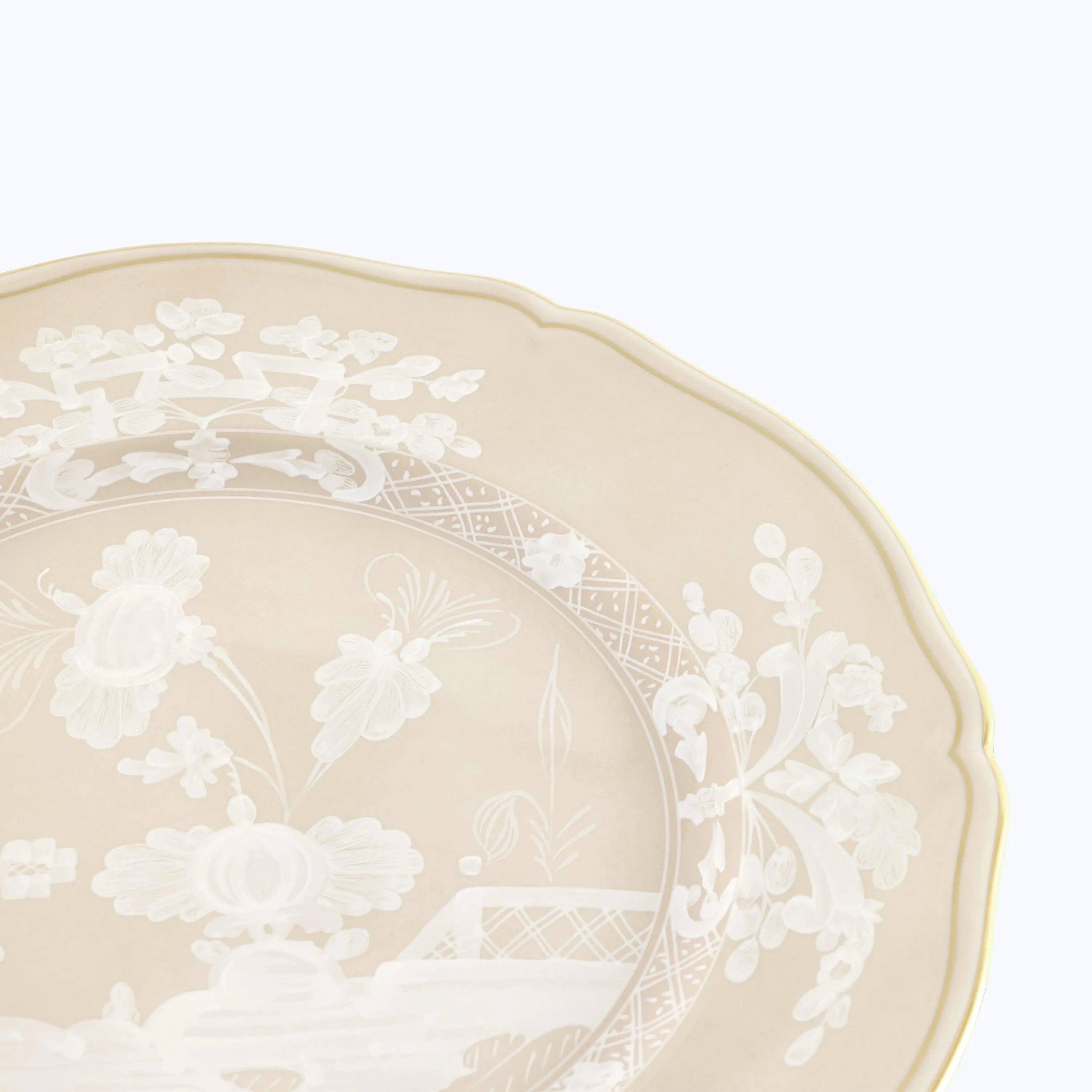 Oriente Charger Plate
