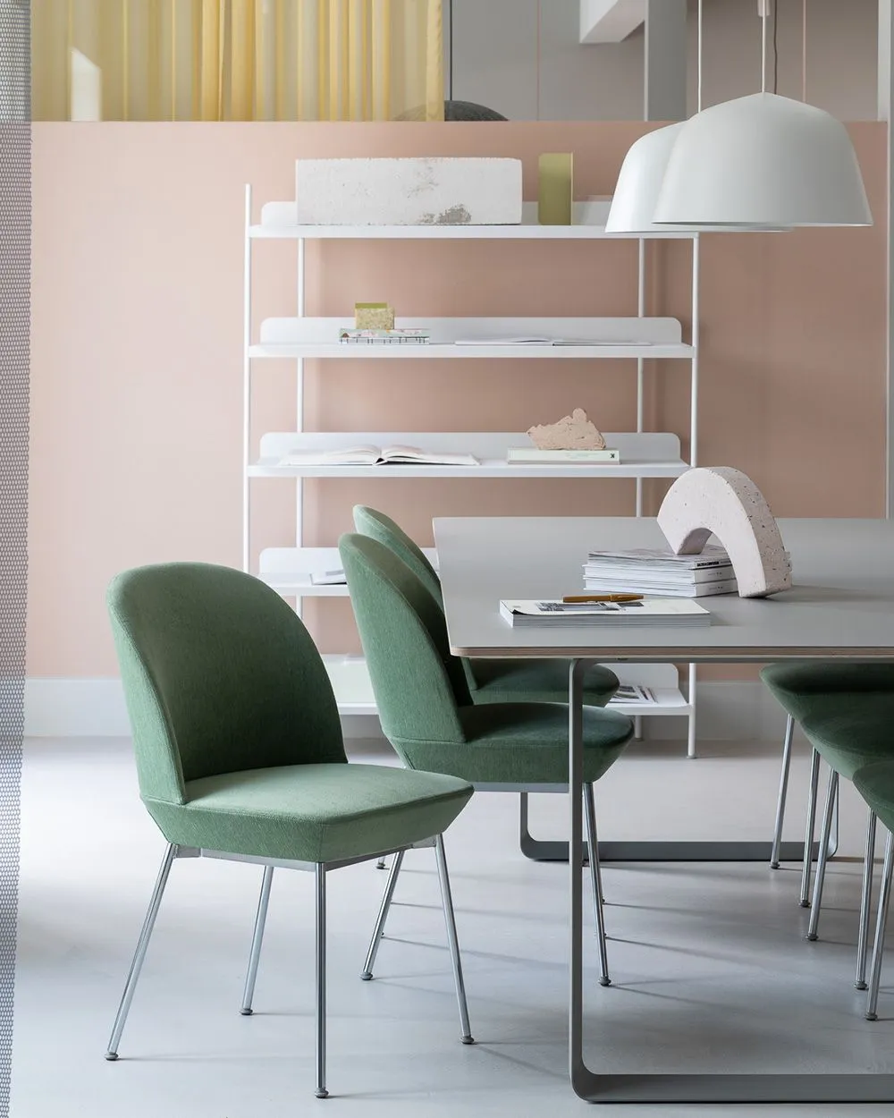 Oslo Side Chair, Ocean 601/Anthracite Black