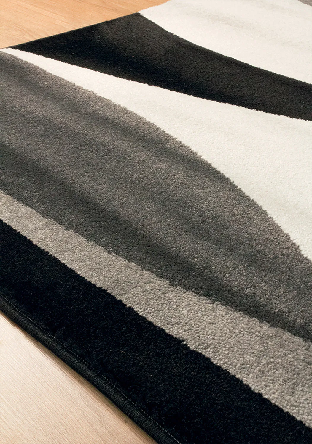 Paladin 5'3" X 7'7" Drifts Rug - Black Grey  Area Rug