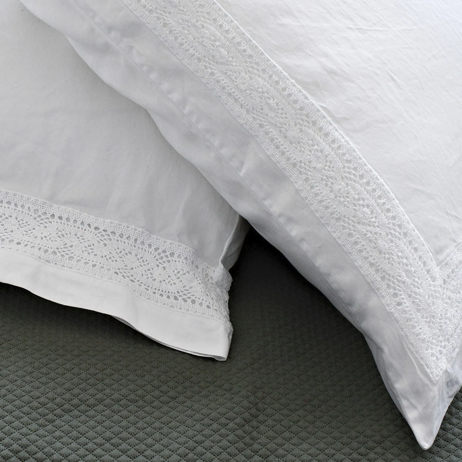 Viola Lace Shams