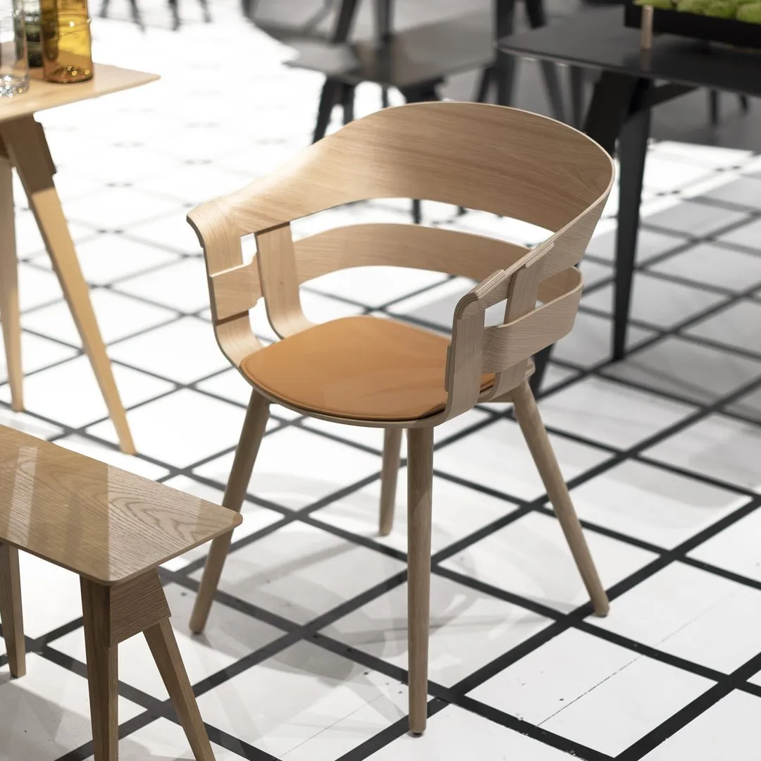 Wick Chair - Wood Legs